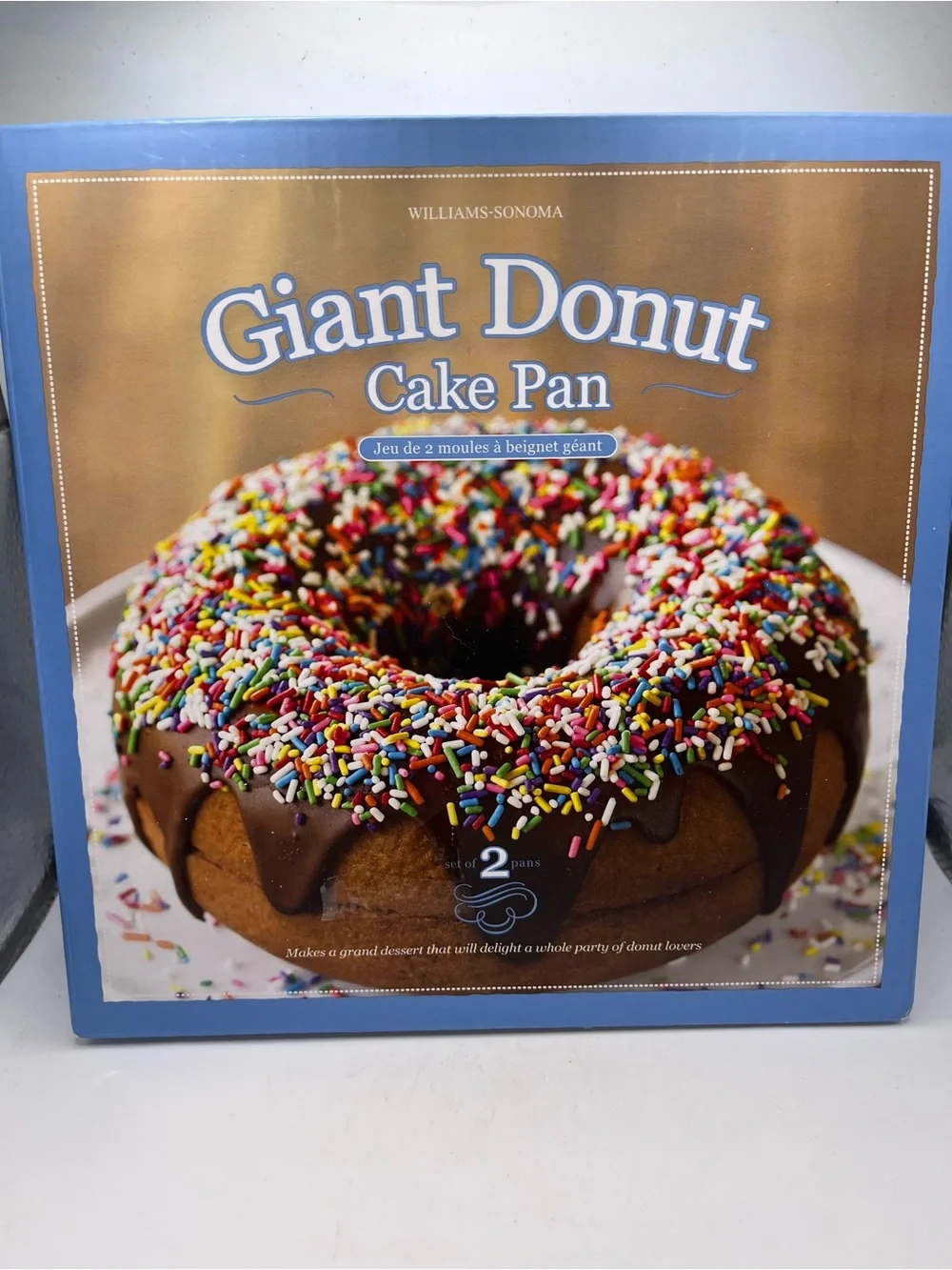 Williams Sonoma Giant Donut Cake Pan 8in 2009